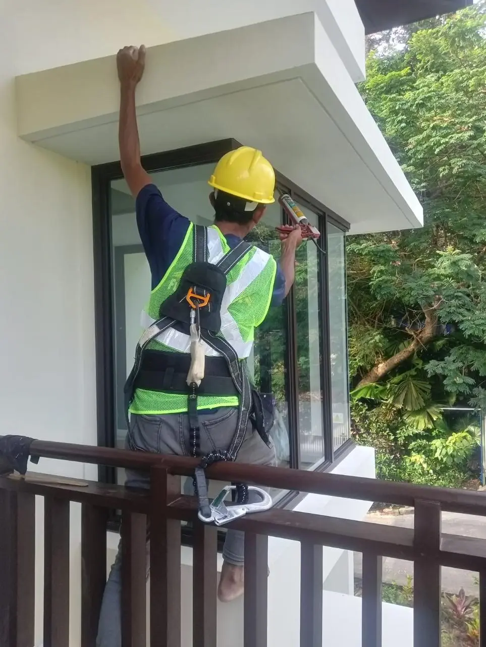 Paket Konstruksi Khusus